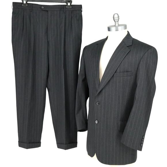 Jos A Bank Suit Mens 44R Dark Gray Pinstripe Wool Jacket Lined Pleated Cuffed - Picture 1 of 16